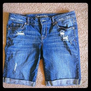 Aeropostale Bermuda shorts